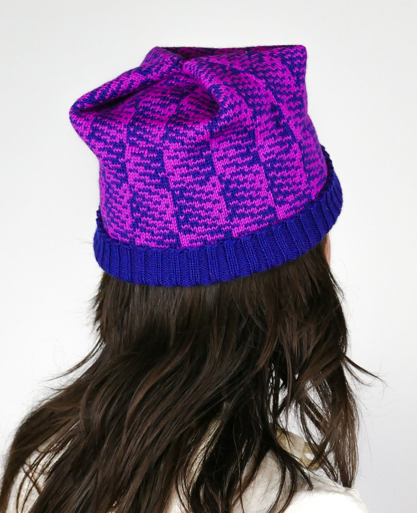 Gradient Checkerboard Hat in Navy & Magenta