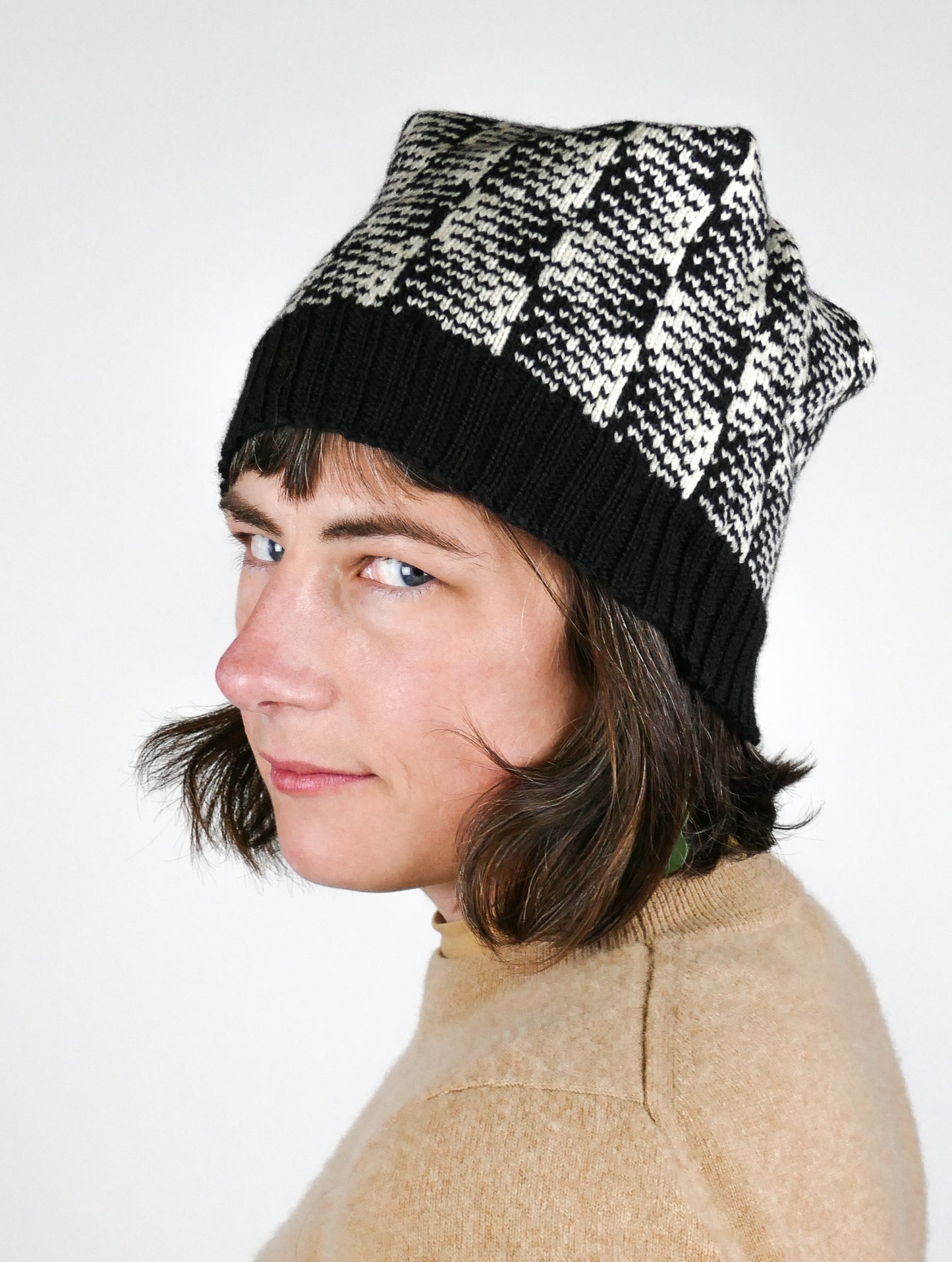 Gradient Checkerboard Hat in Black & White